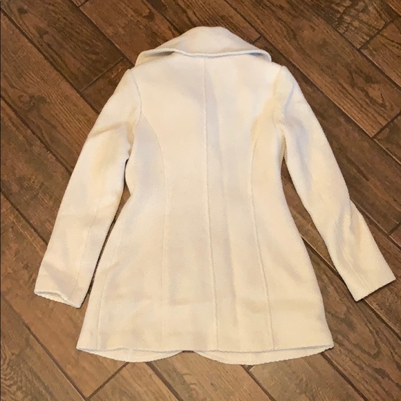 Coat - Picture 4 of 4